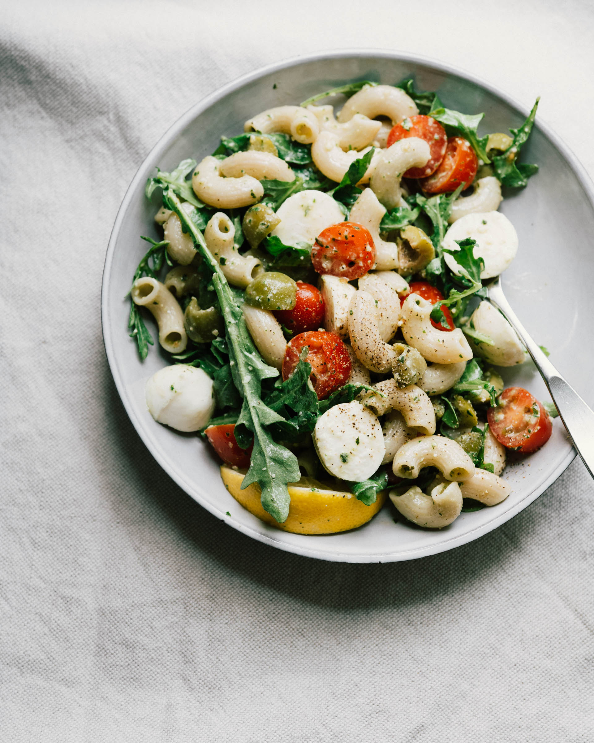 Caprese Pesto Pasta Salad